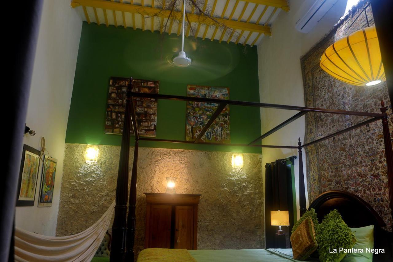 La Pantera Negra Bed & Breakfast Мерида Екстериор снимка
