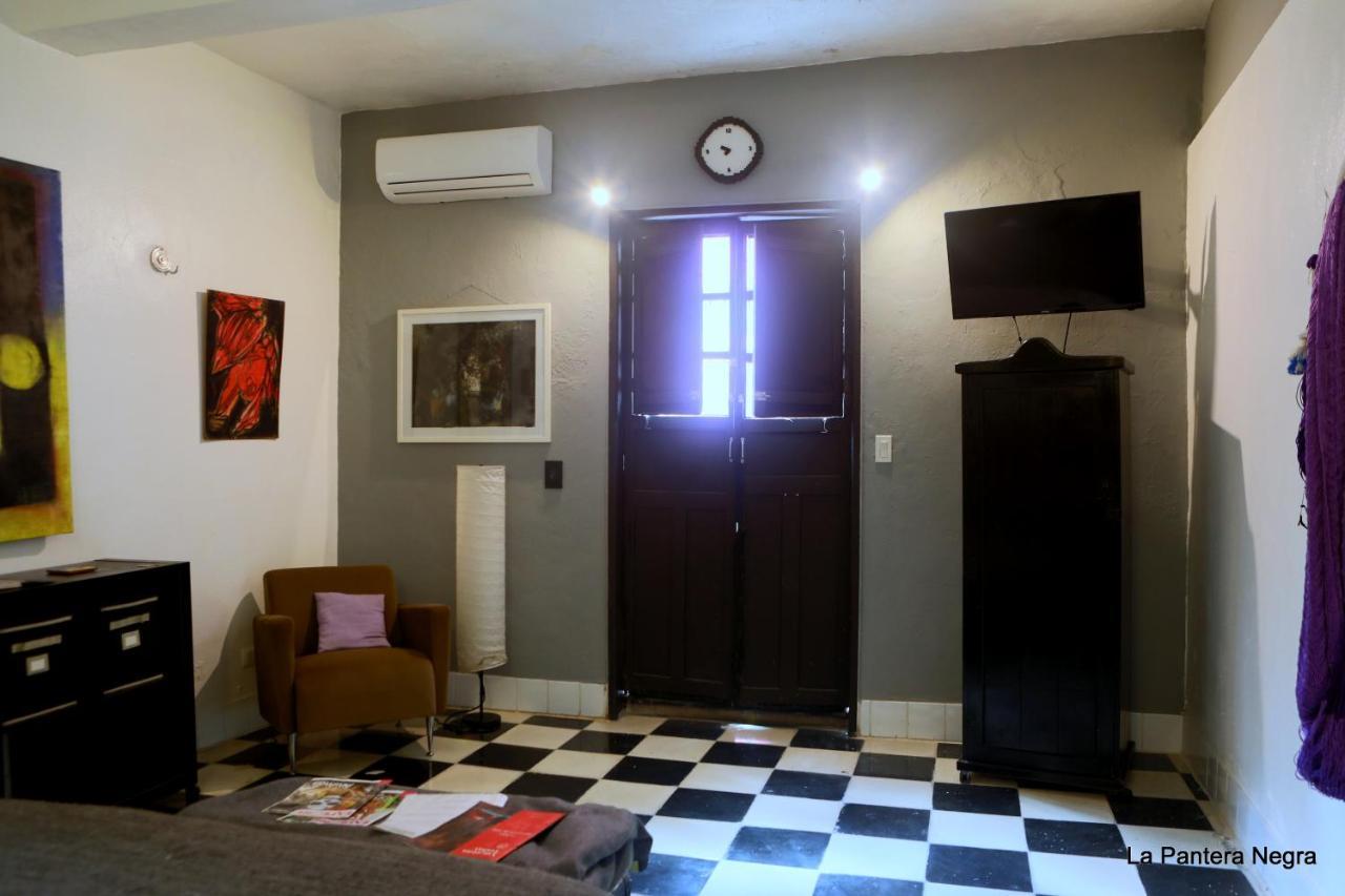 La Pantera Negra Bed & Breakfast Мерида Екстериор снимка